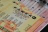 Por poco y se queda con el premio mayor: ganó $25,221 en el Powerball comprando su boleto en este estado de EE.UU.