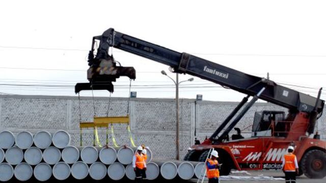 Primeros tubos de Gasoducto Sur Peruano llegaron al Puerto del Callao