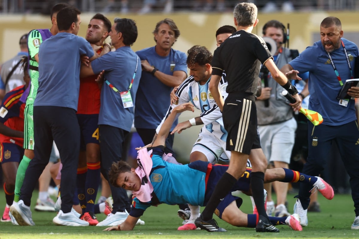 Leandro Paredes se vio envuelto en una bronca tras la final del Mundial 2026. (Foto: AFP)