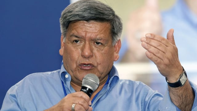 César Acuña rechaza proyecto de Roberto Chiabra para que Congreso destituya a jueces y fiscales