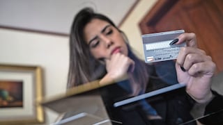 Personas aceleran uso de seguros que protegen de robos a sus tarjetas bancarias
