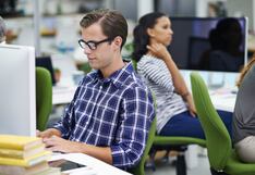 ¿Sueldo o flexibilidad laboral? los beneficios que priorizan los candidatos según su edad