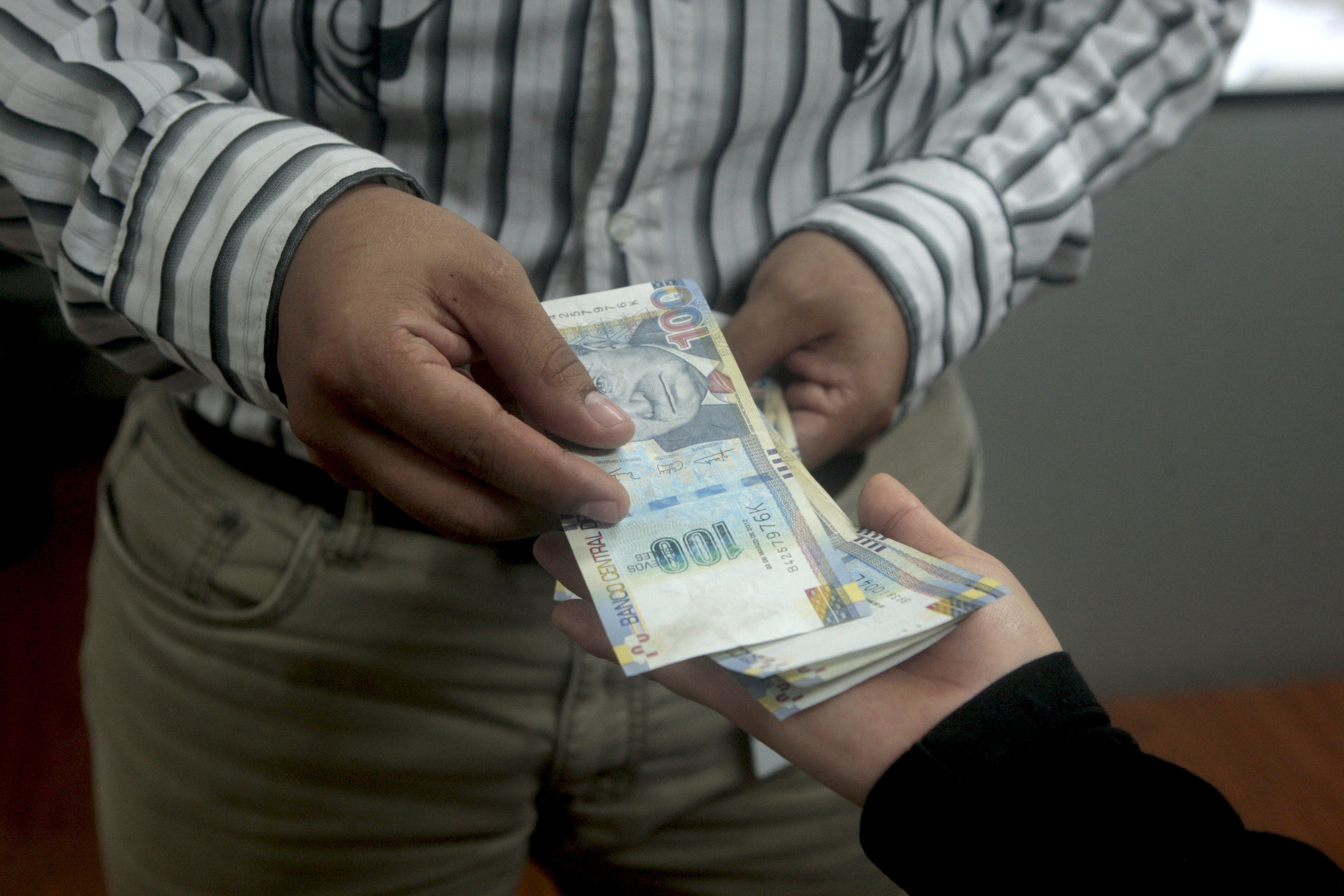 El pago adicional por el feriado, en caso corresponda, se debe recibir a fines de mayo.