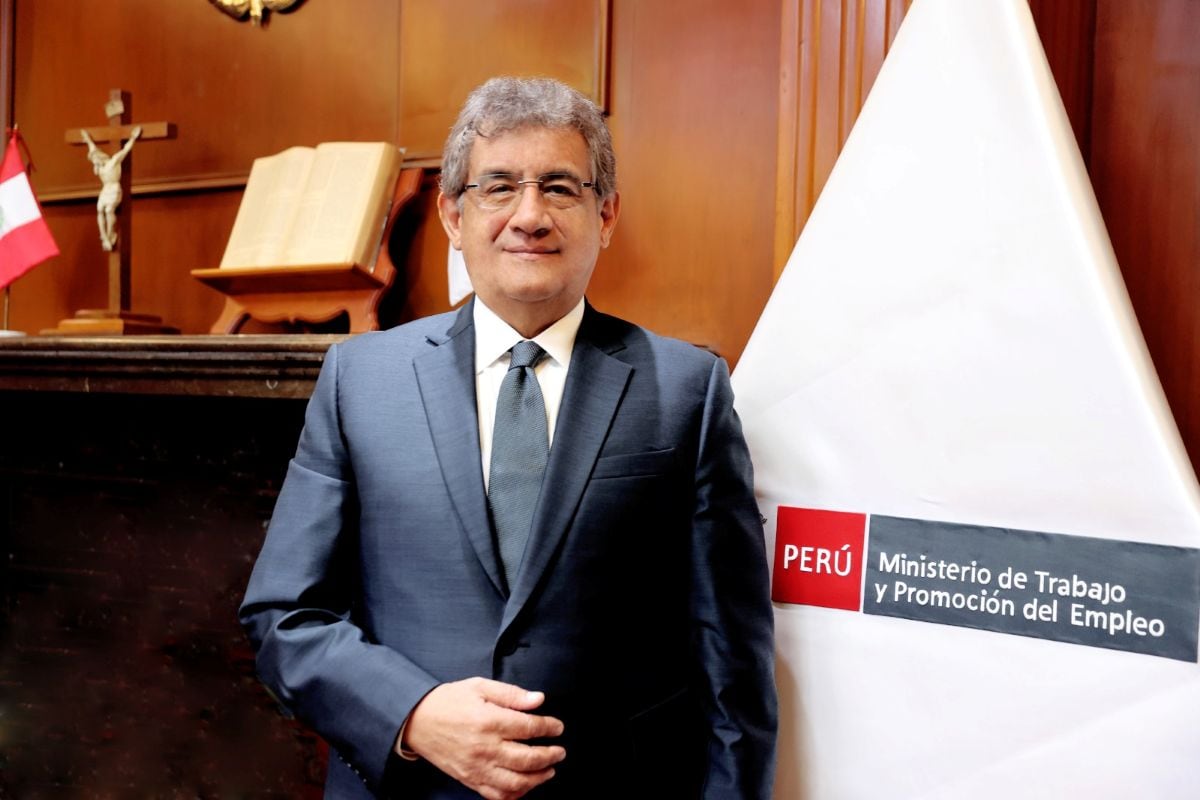 El titular de la cartera de Trabajo afirmó que la escasez de inmunoglobulina fue solucionada tras detectarse un lote defectuoso en una compra anterior. Foto: MTPE.