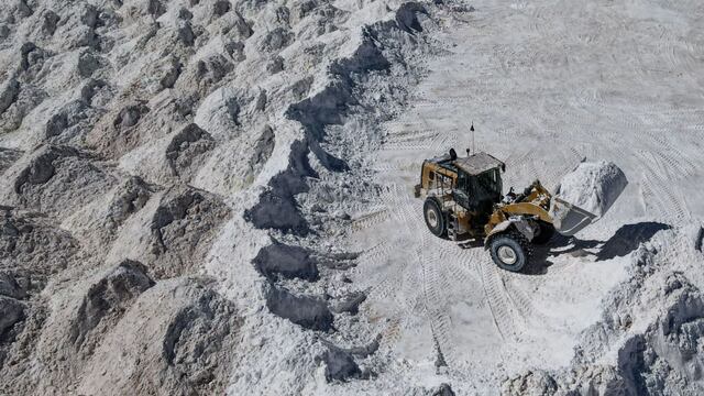 Chilenas Codelco y SQM acuerdan creación de gigantesca empresa de litio