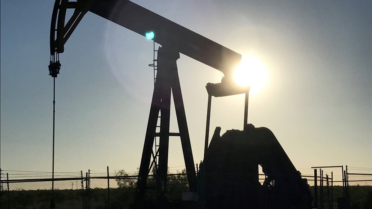 OPEP+ decide mantener congelada su oferta de petróleo en noviembre