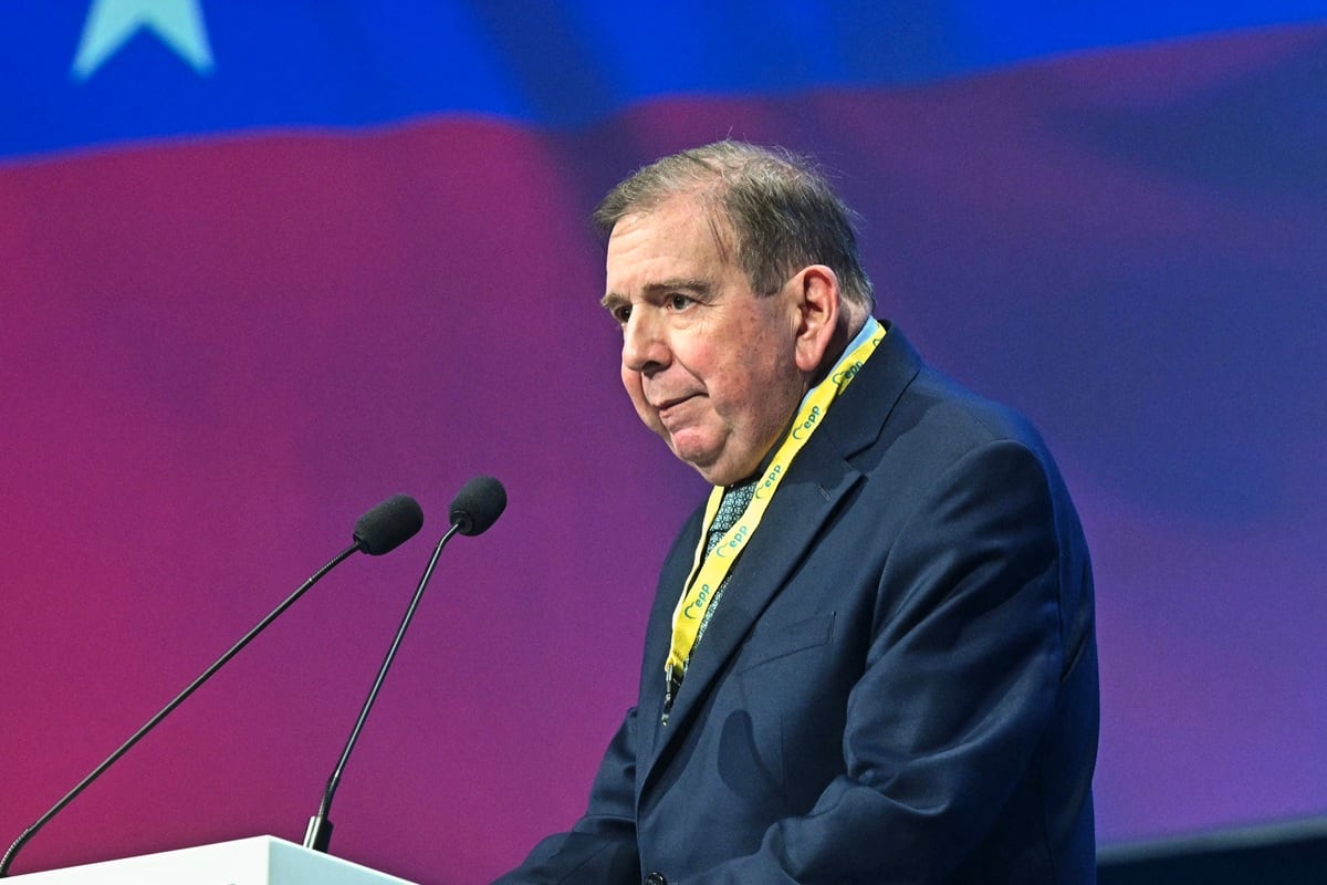 “Nuestra legitimidad proviene del mandato popular y del respaldo claro de millones de venezolanos”, dijo Edmundo González. (Foto de JOSE JORDAN / AFP)