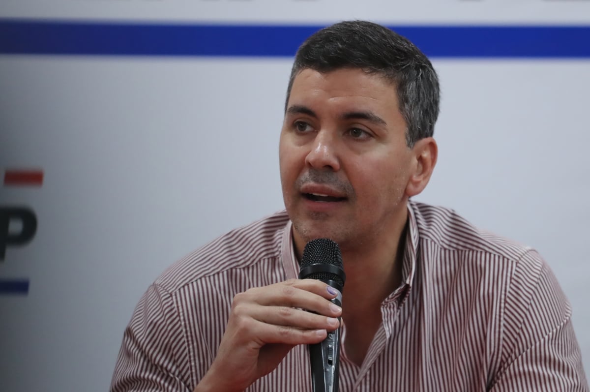 El presidente de Paraguay dijo que este acuerdo “sin precedentes” para su nación establece que la construcción del centro de IA se financie a partes iguales.(Foto de Raúl Martínez / EFE)