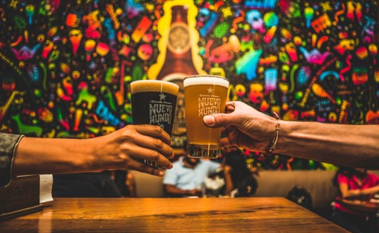 "Estamos rompiendo el maridaje tradicional de la cerveza en Perú", dice la Cámara Cervecera delPerú. En una reciente actividad con la Sociedad Nacional de Industrias presentamos maridajes con tapas que incluían quesos y mermeladas, e incluso con comida china, con chifa.