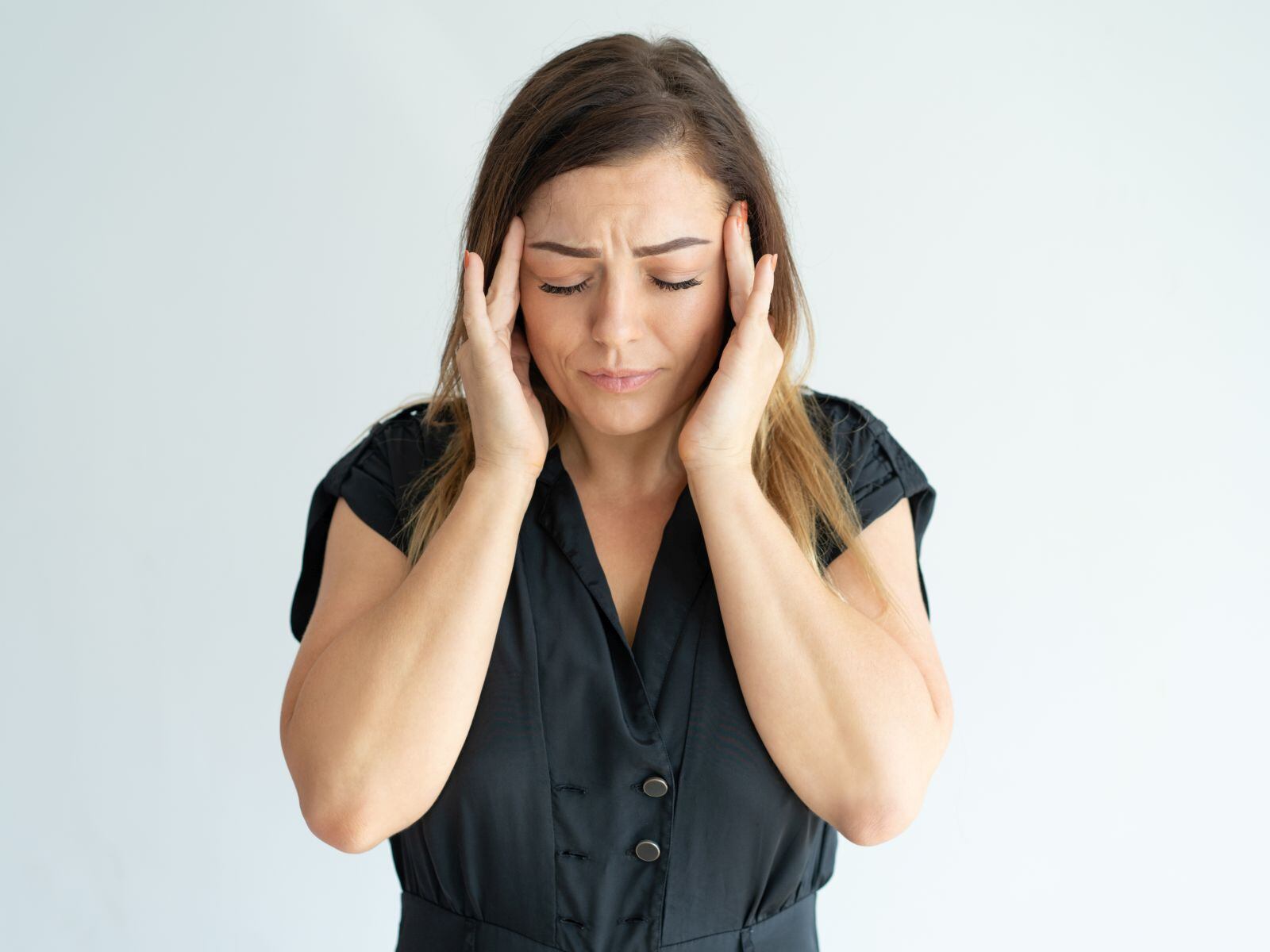 SALUD | Tómate pausas activas para relajarte todos los días y realiza ejercicios de respiración profunda. (Foto: katemangostar / Freepik)