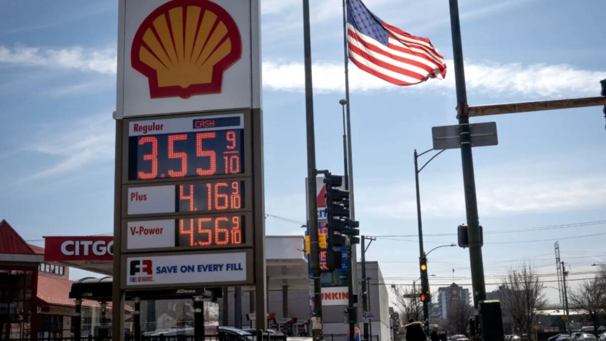 Donald Trump autoriza a los estadounidenses la compra de diésel sin impuestos