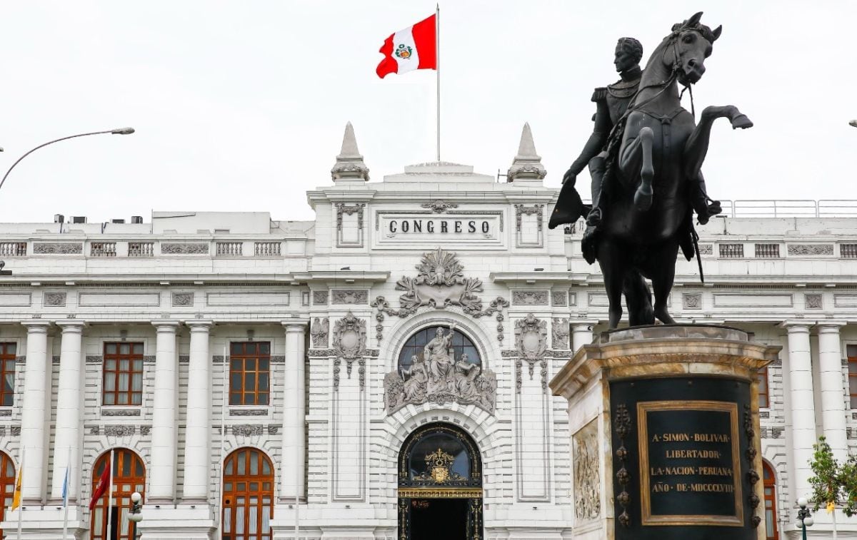 28 de febrero del 2011. Hace 15 años. Congreso convocará a jefe de la SBS por filtrar información.