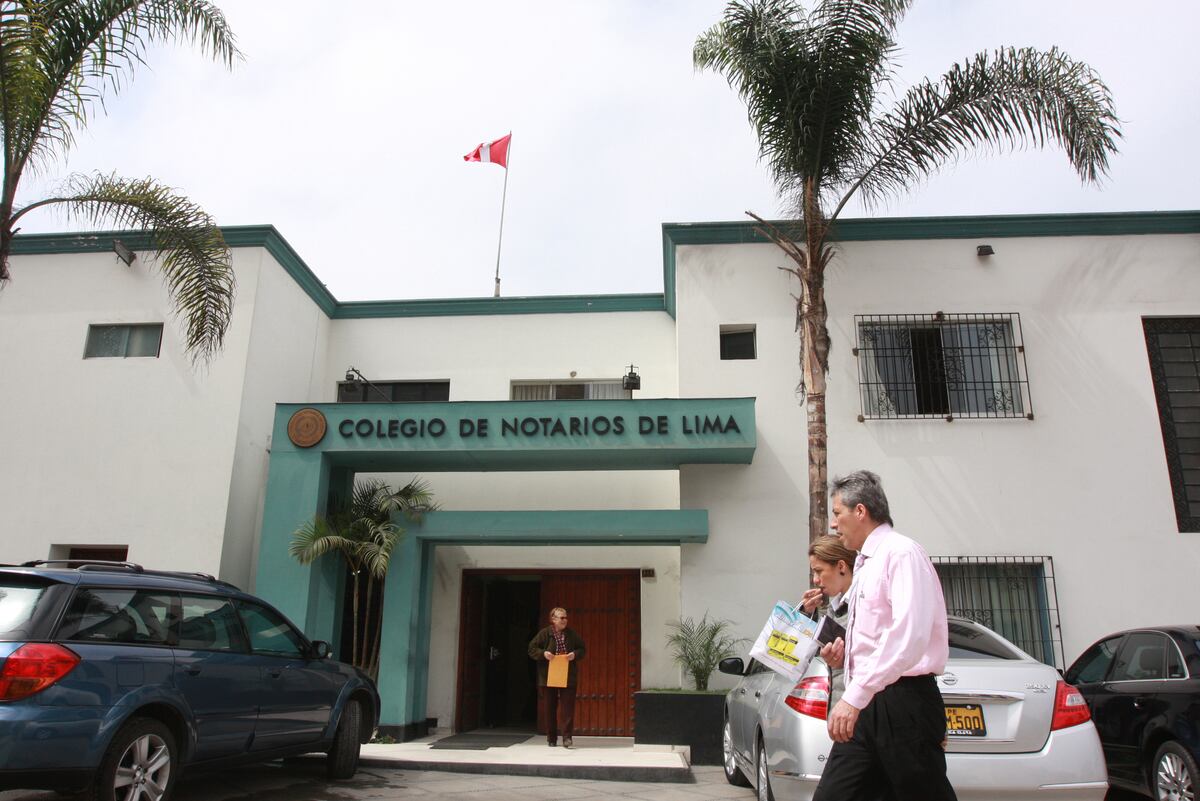 Positivo. Norma promulgada beneficiará a los usuarios de productos de entidades financieras, dijo el decano de Colegio de Notarios de Lima.
