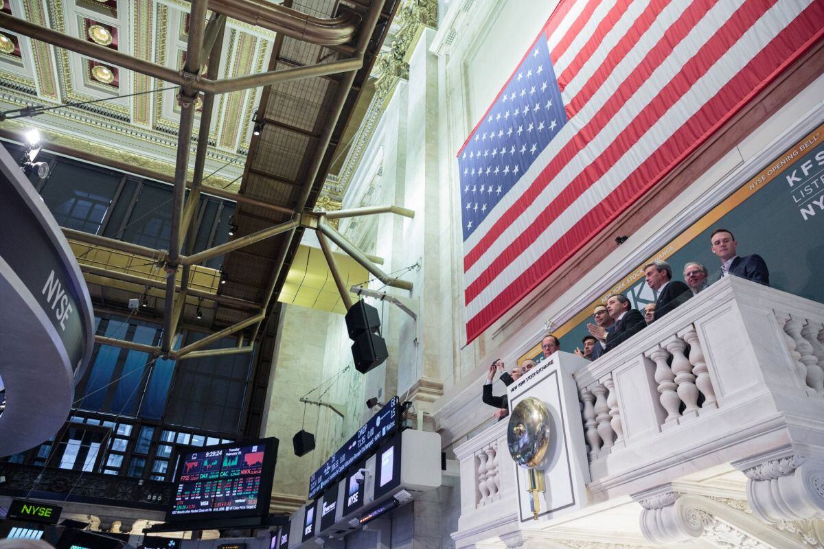 "En este contexto, cabe preguntarse si es el momento adecuado para subirse al mercado de renta variable americano" (Foto: Sarah Blesener/Bloomberg)