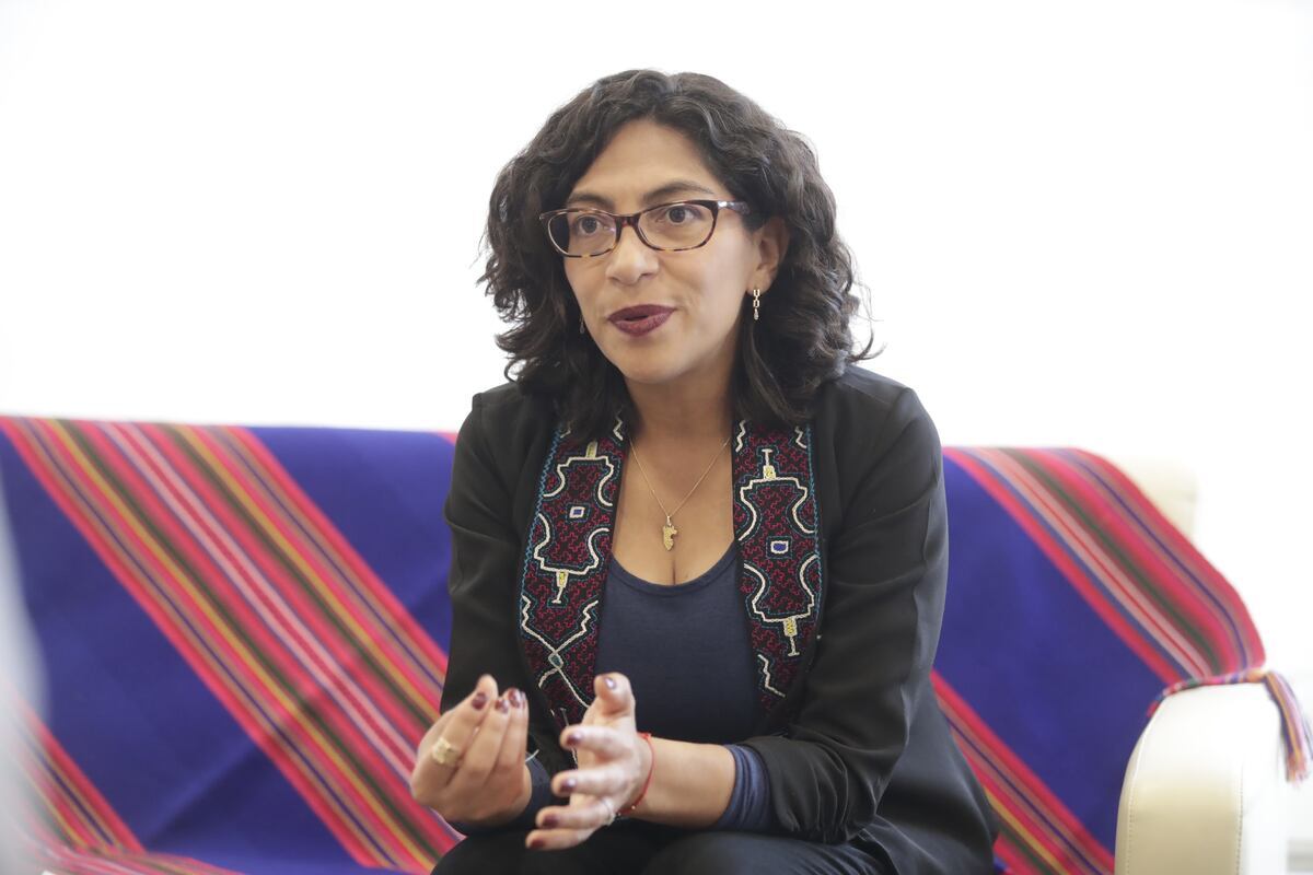 La ministra Leslie Urteaga mencionó que existen algunos grupos que desean que la venta se realice de manera ineficiente o en efectivo. (Foto: Hugo Pérez)