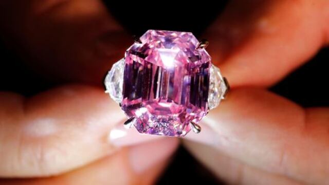 Diamante rosa se vende en casi US$ 50 millones y consigue precio récord por quilate