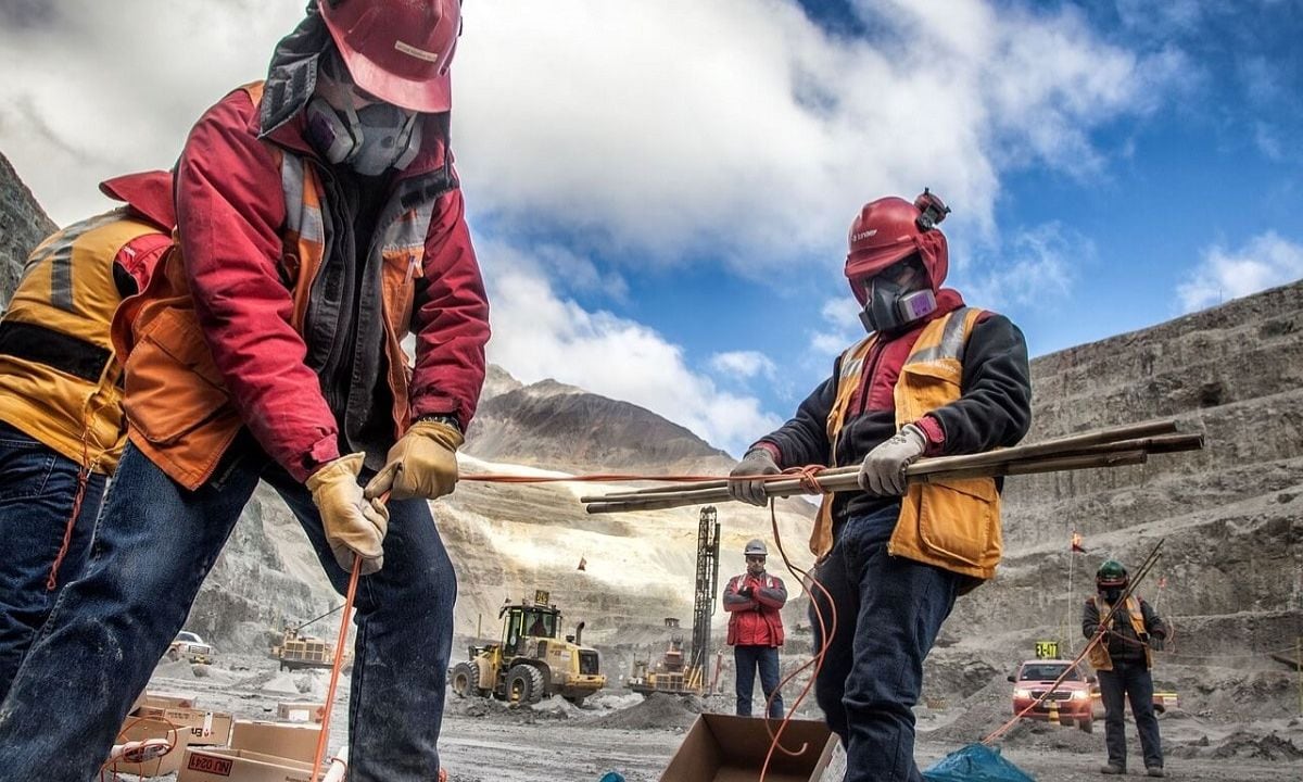 Proveedores de tecnología minera chilenos buscan negocios en Perú