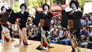 En el moderno Japón, el mundo de las geishas sigue fiel al pasado