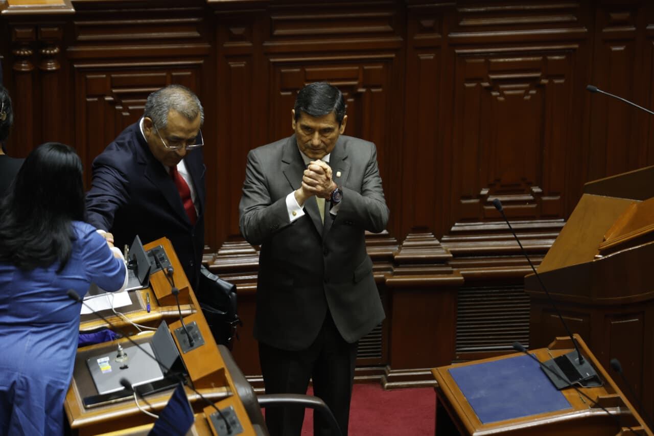 El presidente del Consejo de Ministros, Luis Arroyo, busca el voto de confianza del Congreso. Foto: GEC