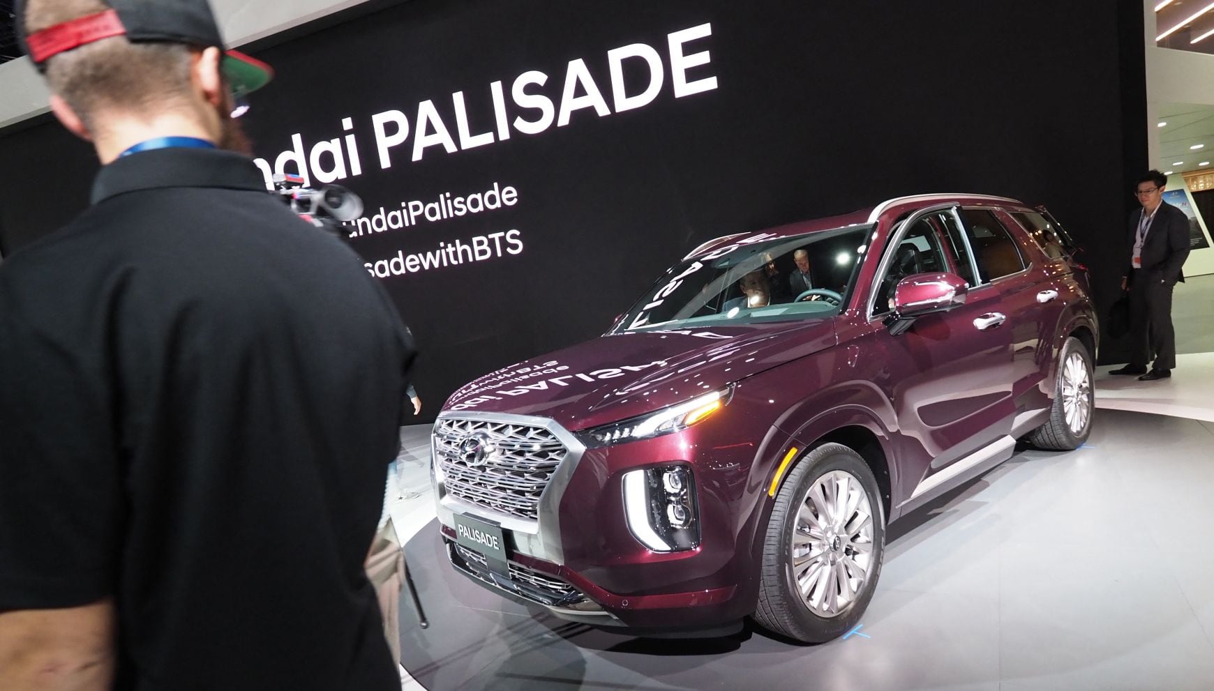 El SUV Hyundai Palisade 2020 tras su presentación en AutoMobility LA, la feria comercial previa al Salón del Automóvil de Los Ángeles, el 28 de noviembre de 2018, en el Centro de Convenciones de Los Ángeles (Foto: Robyn Beck / AFP)