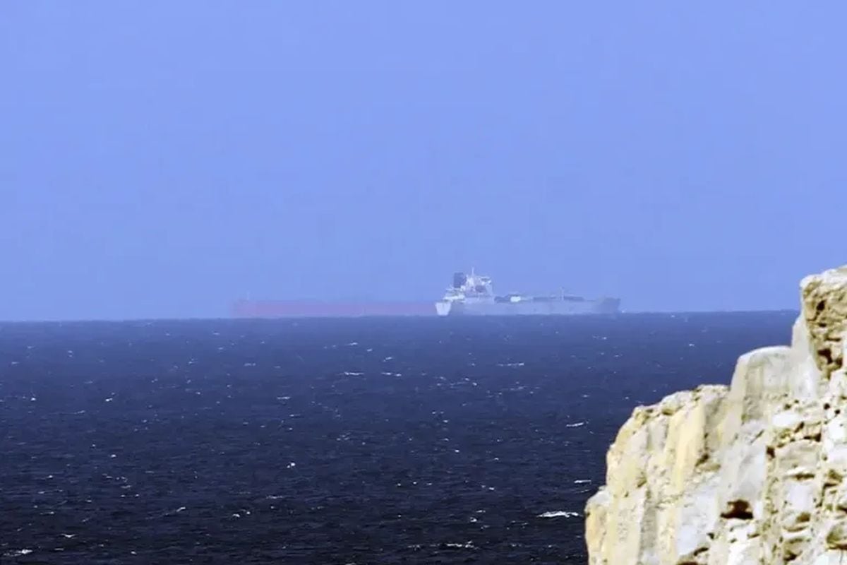 La nueva ronda de conversaciones en Islamabad se celebrará horas antes de que termine el plazo del actual cese, supeditado a la reapertura del estrecho de Ormuz. EFE/Ali Haider