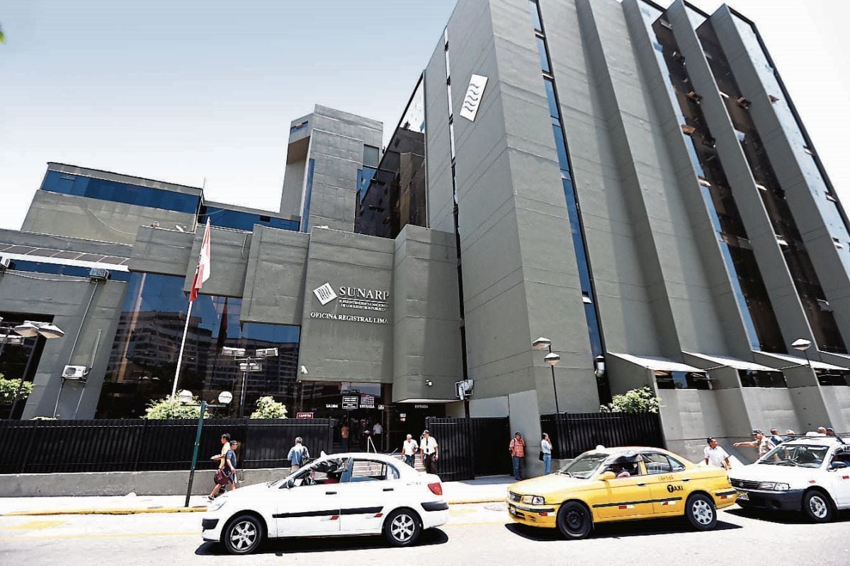 Comisión de Justicia aprueba dictamen que busca que defensores públicos ganen igual que jueces y fiscales. (Foto: GEC)