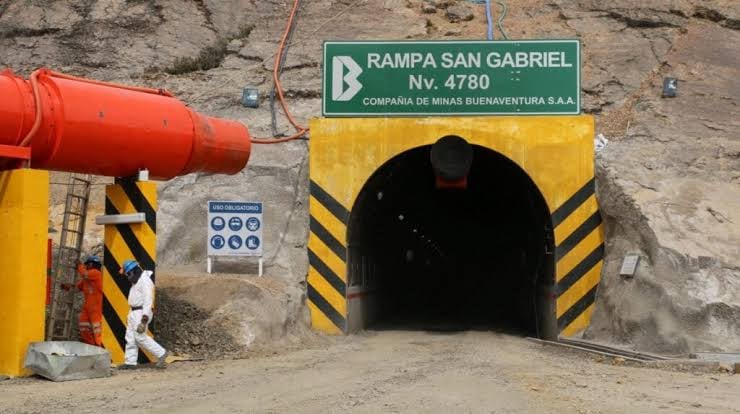 La unidad minera de oro y plata San Gabriel (Moquegua) continuó su etapa de puesta en marcha durante el segundo trimestre, con un tonelaje procesado limitado por desafíos en la gestión de relaves, particularmente en la planta de filtrado de relaves.