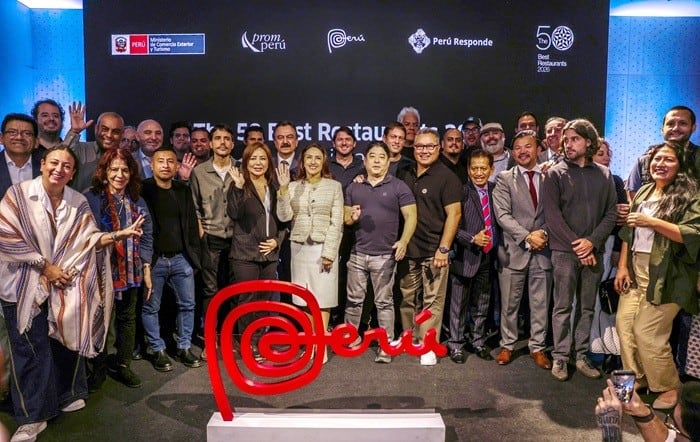 La presentación estuvo a cargo de la presidenta ejecutiva de PROMPERÚ, Teresa Mera Gómez. También participaron los chefs Virgilio Martínez y Mitsuharu “Micha” Tsumura, y representantes de la industria de alimentos y bebidas. Rikki Tidball, directora general de eventos de The 50 Best, participó mediante un video. (Foto: Promperú)