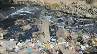 Hasta seis años de cárcel por arrojar residuos sólidos a ríos: ley promulgada endurece sanciones