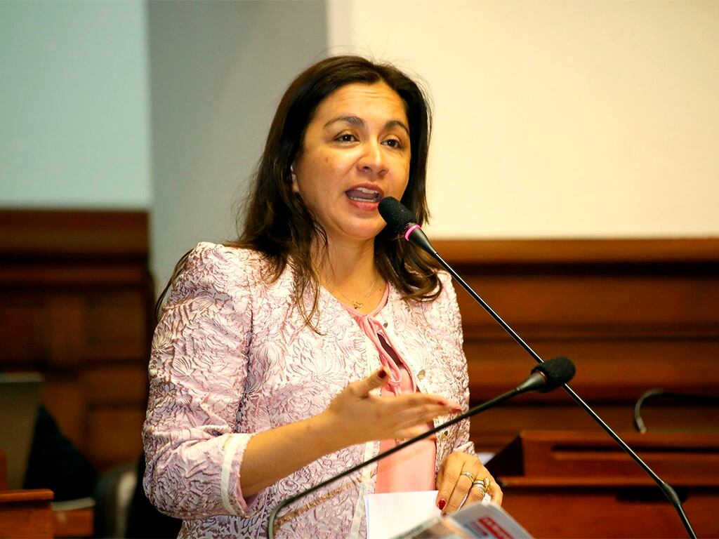 La exdirectora general de Administración del Congreso de la República brindó detalles de su renuncia. (Foto: Agencia Andina)