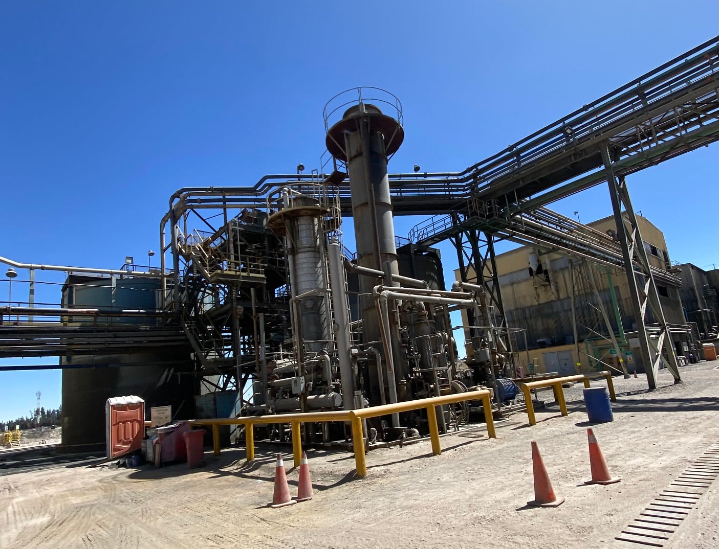 El problema no radica en la falta de recursos. La minería aporta miles de millones de soles al año en canon, regalías e impuestos.