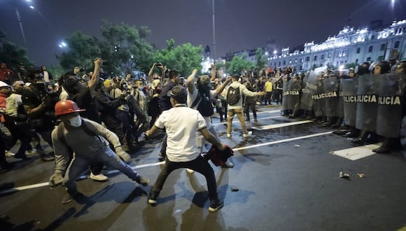 Ciudadanos fueron detenidos durante las movilizaciones de la denominada tercera Toma de Lima. (Foto: Julio Reaño/@Photo.gec)