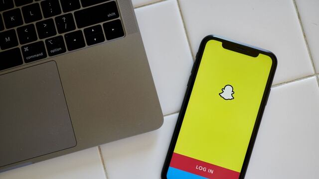 Snapchat, bajo vigilancia de regulador británico por usuarios menores de edad