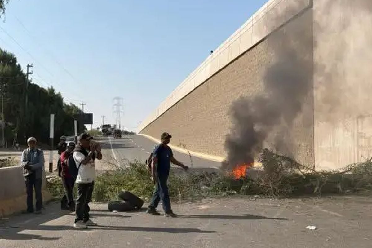 Sutran informa bloqueos en importantes vías del país por protestas de agricultores. Foto: Andina