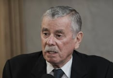 Fernando Rospigliosi: elaboran moción de censura por ley de lesa humanidad