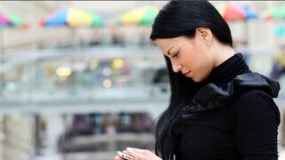 Cuello de texto: El síndrome que afecta a los adictos a la tecnología