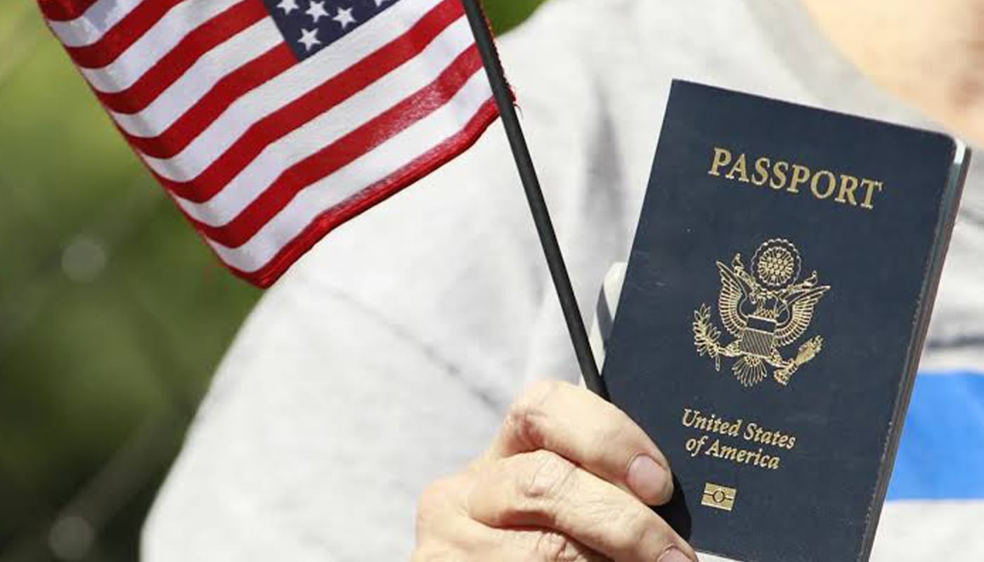 Nueva propuesta sobre pasaportes infantiles preocupa a padres inmigrantes en Estados Unidos (Foto: EFE)
