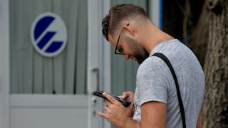 La IA ya cabe en el bolsillo: teléfonos de última generación deslumbran en feria en China