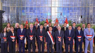 Luis Arroyo Sánchez juró como nuevo premier: la lista completa de ministros