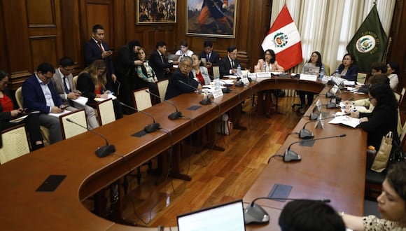 La ministra reafirmó su interés de participar en el caso que se le sigue a Repsol por la contaminación del mar peruano. (Foto: GEC)