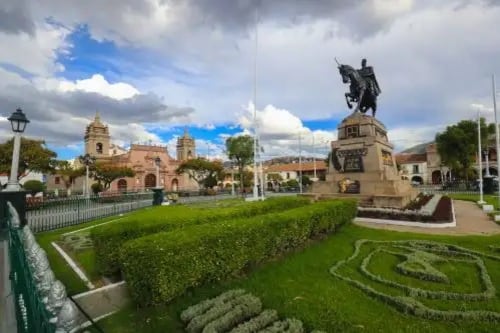 Para los próximos tres meses, las regiones del centro tienen un menor optimismo para la economía, el sector empresarial, la situación de las empresas, la contratación y la inversión. (Imagen: Andina)