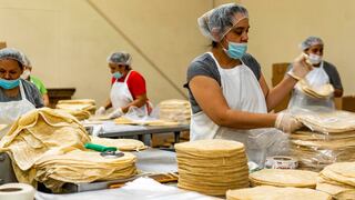 México abriría importación de maíz por alto precio de tortillas