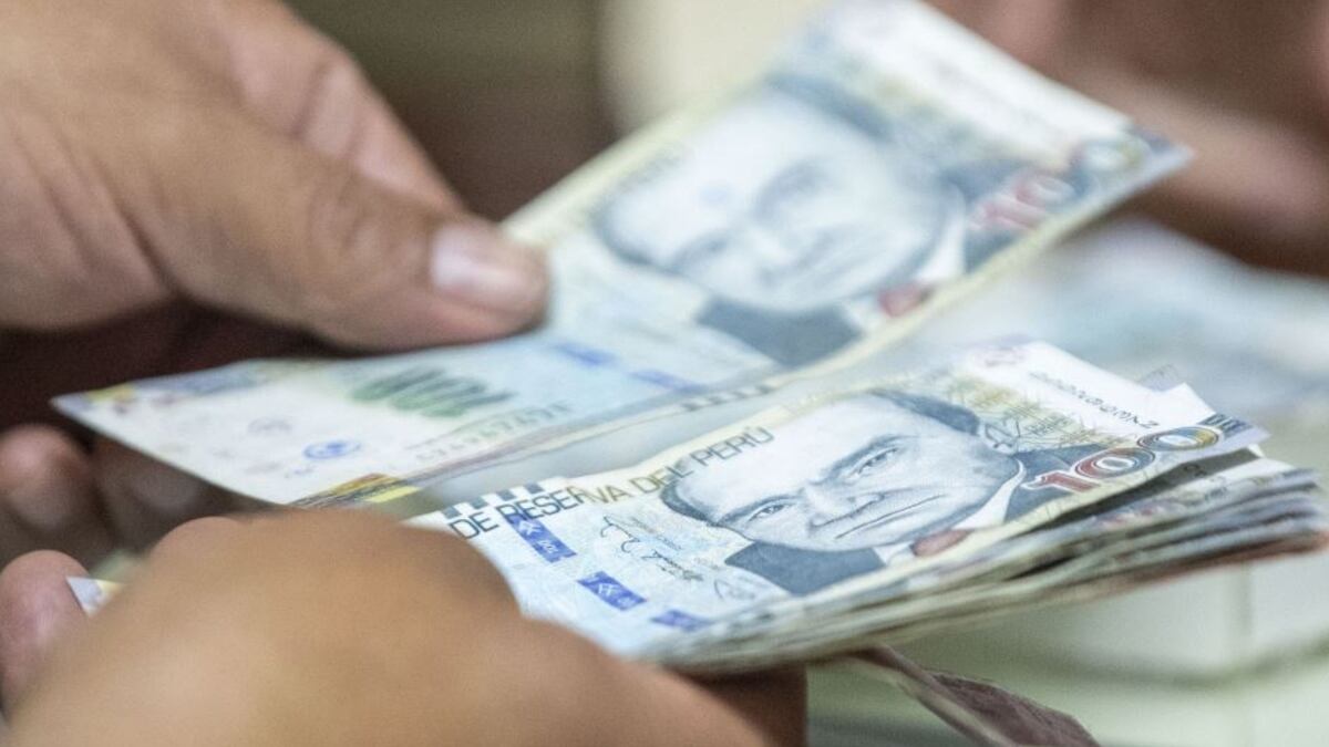 Consejo Nacional de Trabajo se reuniría este mes para evaluar aumento del sueldo mínimo