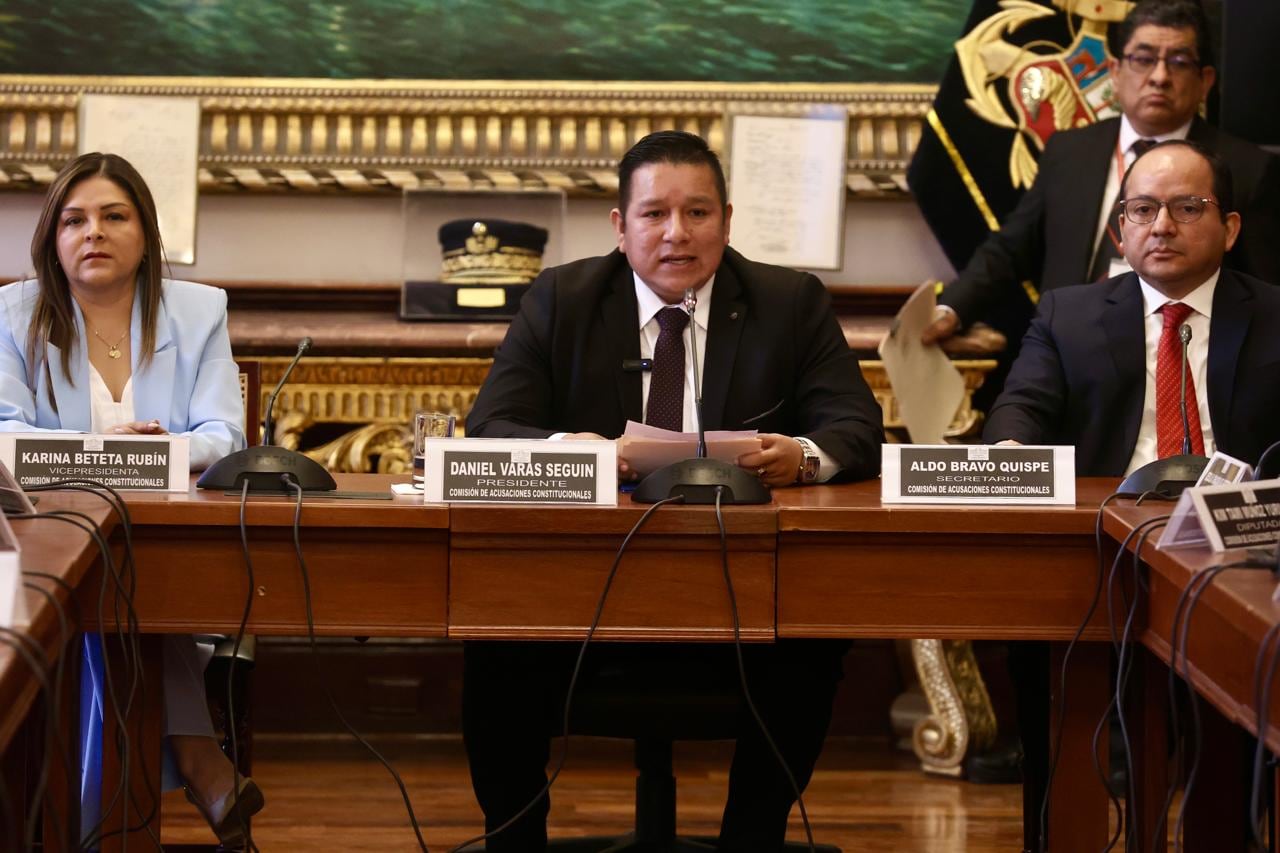 Tras asumir el cargo de presidente de la comisión, Varas Seguín declaró formalmente instalada la comisión y agradeció la confianza de sus integrantes. (Foto: Congreso)