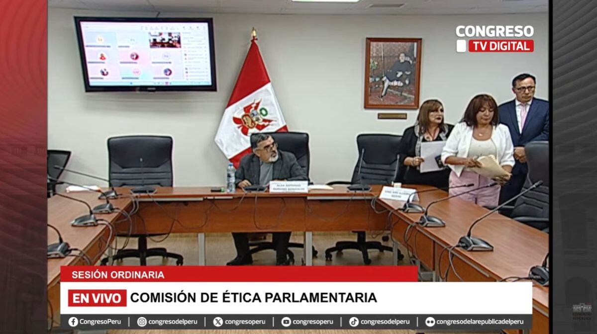 Congresista Kira Alcarraz abandonó sesión de la Comisión de Ética. Foto: Captura Video.