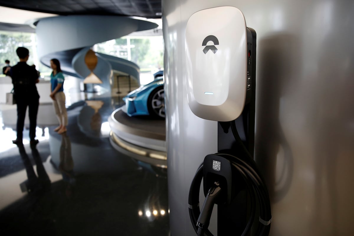 Los aranceles de 100% se suman al 6.1% ya existente para este sector. Foto: REUTERS/Tingshu Wang/File Photo