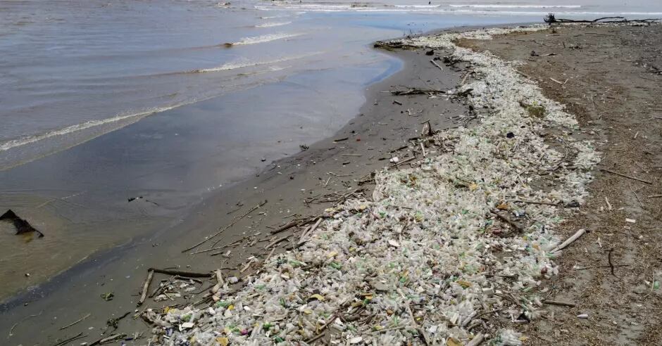 La ONG Médicos Sin Fronteras (MSF) impulsa un programa para la gestión de estos desechos. (Foto: AFP)