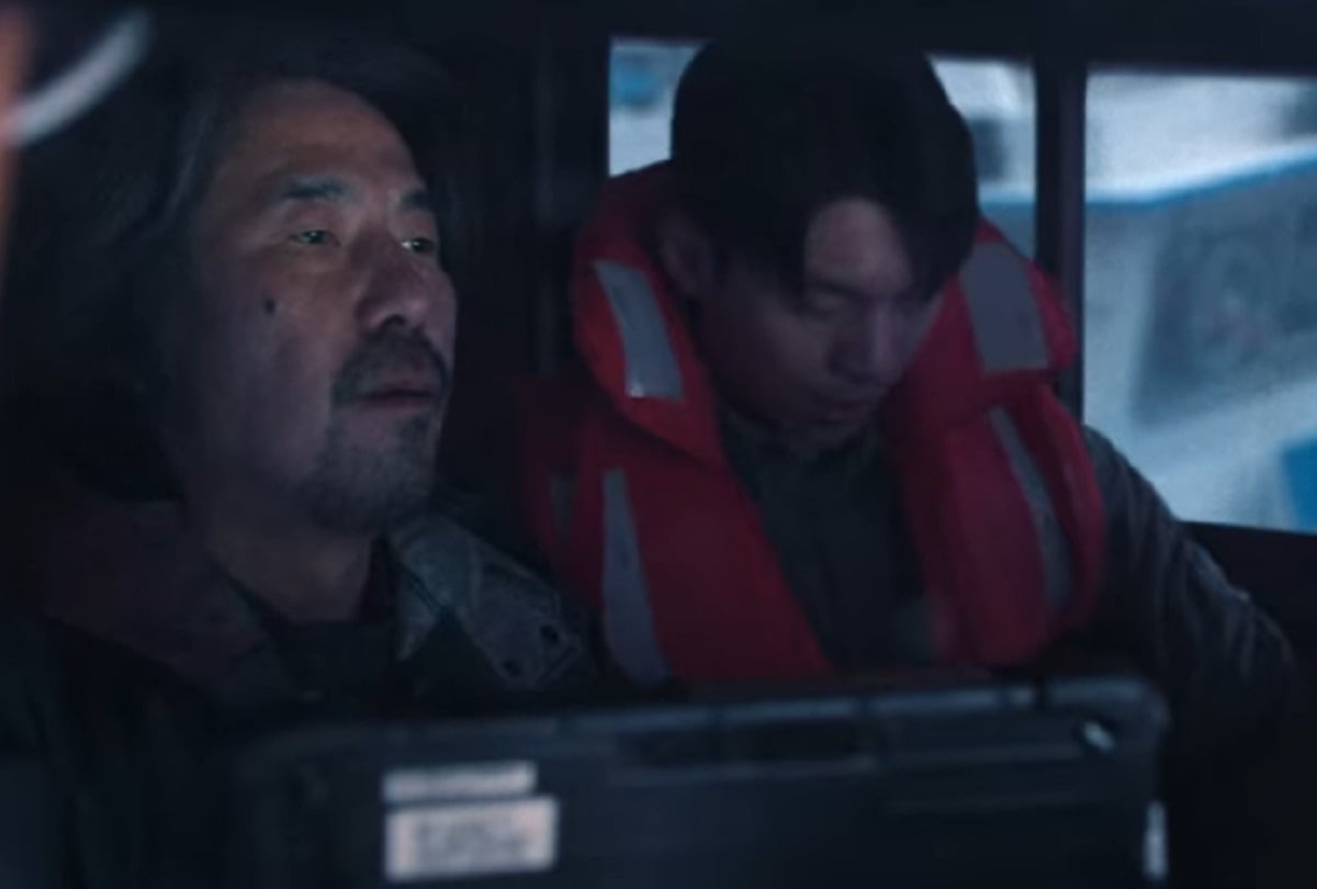 El capitán Park aparentemente ayudó a Jun-ho (Wi Ha-joon) en la temporada 2 de "El juego del calamar" (Foto: Netflix)