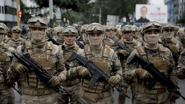 Parada y desfile cívico militar 2026