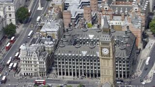 Vendedores ceden ante caída de precios de casas en Londres